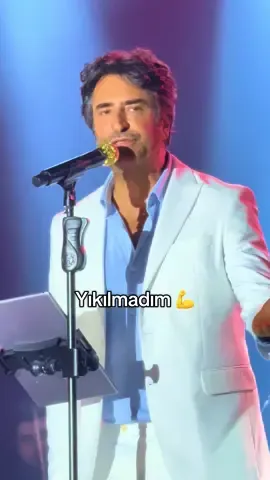 @Mahsun Kırmızıgül den müzik ziyafeti Yıkılmadım la devam 💪👏💫✨🌟 #mahsunkirmizigul #tiktokviral #keşfetteyizzz #fypシ゚ #viraltiktok 