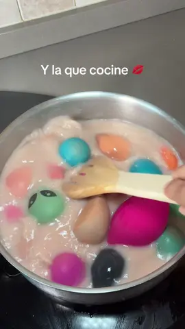 Tocaba limpieza de esponjas ya 😌🧼 #makeup #maquillaje #beauty #makeuphack #makeupsponge 