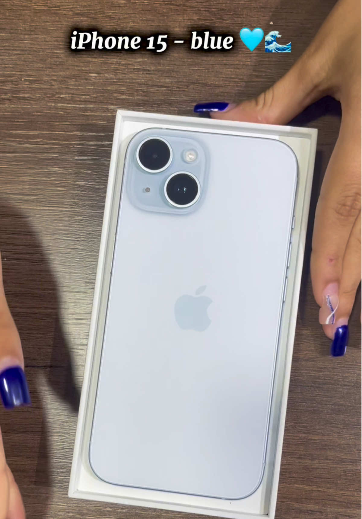 iPhone 15 azul coisa mais linda, disponível a pronta entrega!🤩💙 // #iphone15 #blue #apple #iphone #fyp 