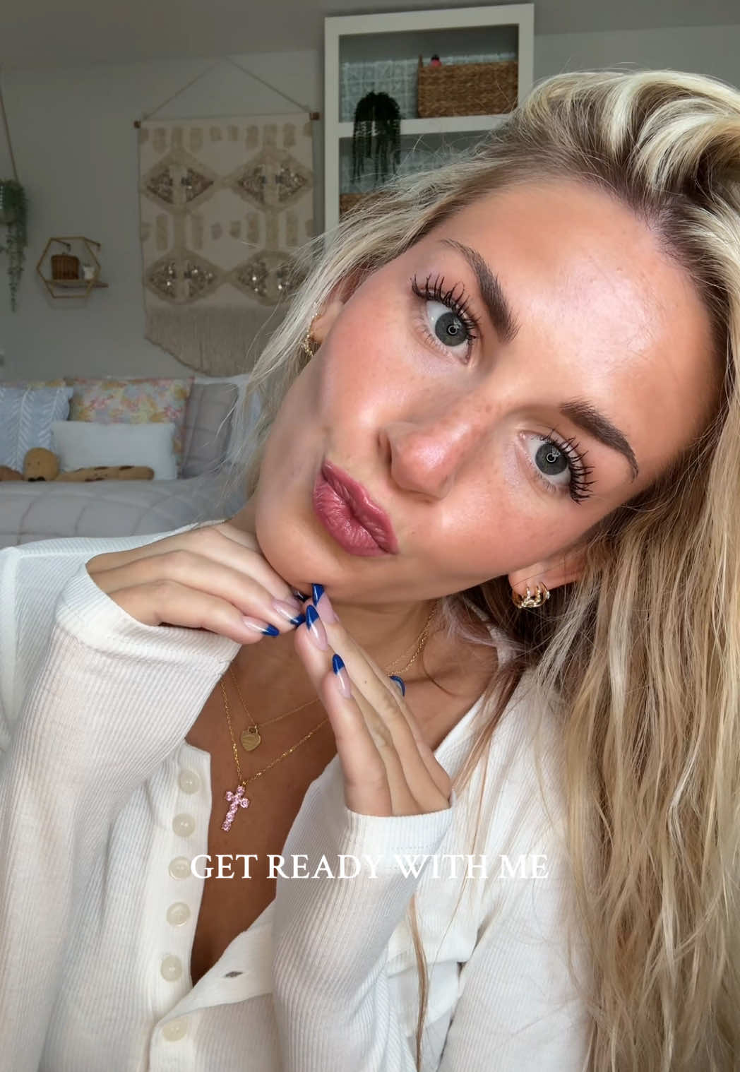 get ready with me🌷🌷 #beauty #grwm #getreadywithme #grwmroutine #MakeupRoutine #makeuptutorial @Kosas @LAWLESS Beauty @rhode skin @Rare Beauty @BASMA Beauty @Thrive Causemetics @Saie @REFY @makeupbymario @Huda Beauty 