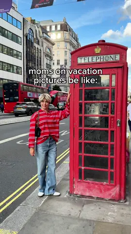 Mom on vacation  pictures be like 