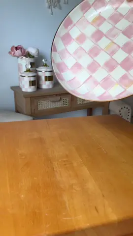The Mackenzie Childs abundant serving bowl is one you’ll reach for all the time! Just as practical as it is beautiful 💕🫶🏻✨ Just under 14 inches wide with a 13 cup capacity, this Mackenzie Childs platter is perfect for serving salad, pasta, apps, charcuterie… and it’s STUNNING as decor when you're not using it! 2 patterns already do some out and the rest are going fast - tap the orange cart to grab one! 💖  #mackenziechilds #mackenziechildsfinds #luxuryhomedecor #cottagecoredecor #creatorsearchinsights  