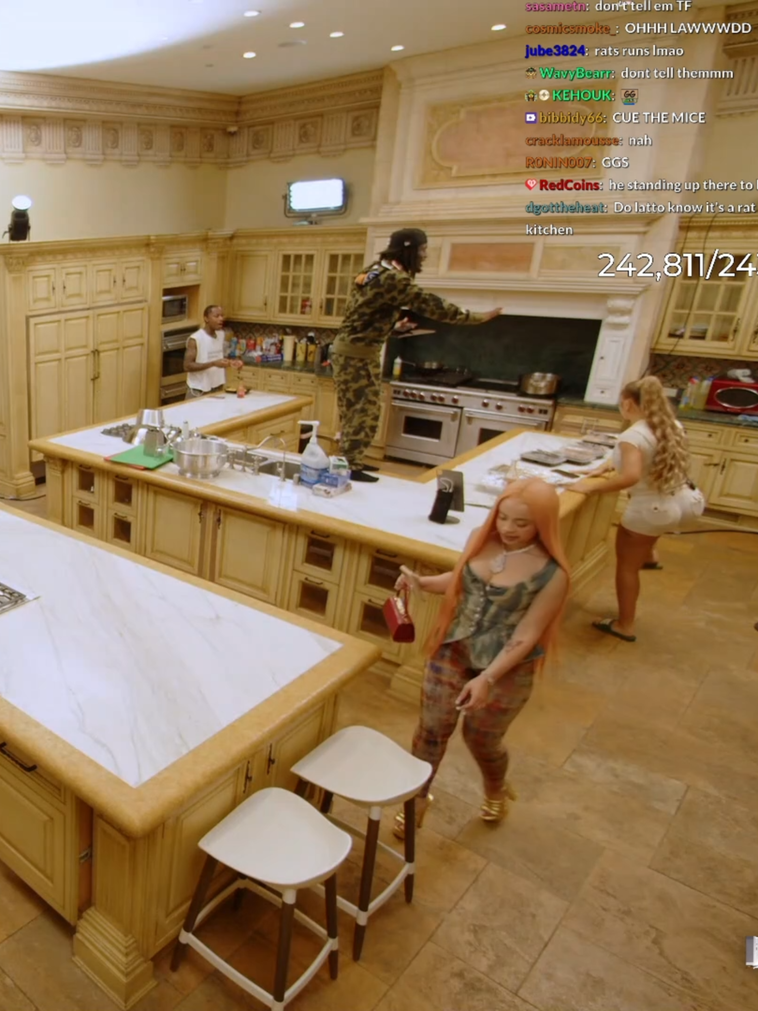 Kai Cenat Tells Latto and Ice Spice about the rats in the kitchen  #Kaicenat #Mafiathon3 #Fyp