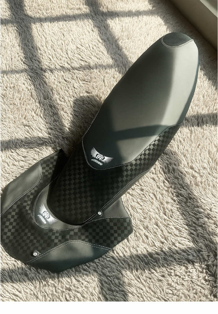 Sarung Jok Motor Akna Relaxa /Cover Jok Motor Langsung Pakai Anti Cakar kucing Pelindung Jok Motor (PAKAI KARET)
 #modifikasimotor #sparepartmotor #jokmotor #viral #fyppppppppppppppppppppppp 