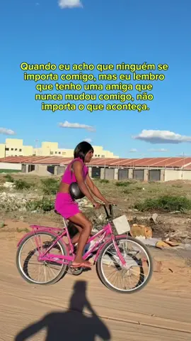 Amiga você é incrível #memes #comedia #tiktok #explorar #amigas 