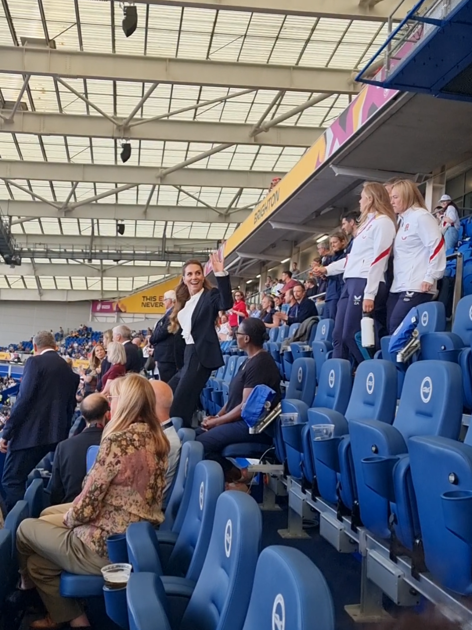 Ink Media spent the afternoon in Brighton watching the Women's Rugby World Cup. England beat Australia 47-7 in front of the Princess of Wales 👑  #womensrugbyworldcup #redroses #royalty #england #australia 