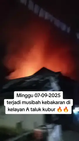 KEBAKARAN DI KELAYAN A TALUK KUBUR BANJARMASIN SELATAN...!!!  COPAS....  Kebakaran Di Jalan Kelayan A Ujung Dekat Langgar Darul Muttaqin Keluruhan Murung Raya Kecamatan Banjarmasin Selatan Kota Banjarmasin Provinsi Kalimantan Selatan (Minggu 07/09/25). Bilamana ada informasi yg keliru mohon di koreksi atau tambahkan di kolom komentar bawah👇.  Terima kasih yang sudah baca dan nonton videonya,follow akun tiktok ulun bantu like dan share, Terima kasih 🙂 #pemadamkebakaran #kebakaran #berandatiktok #foryou #Banjarmasin 