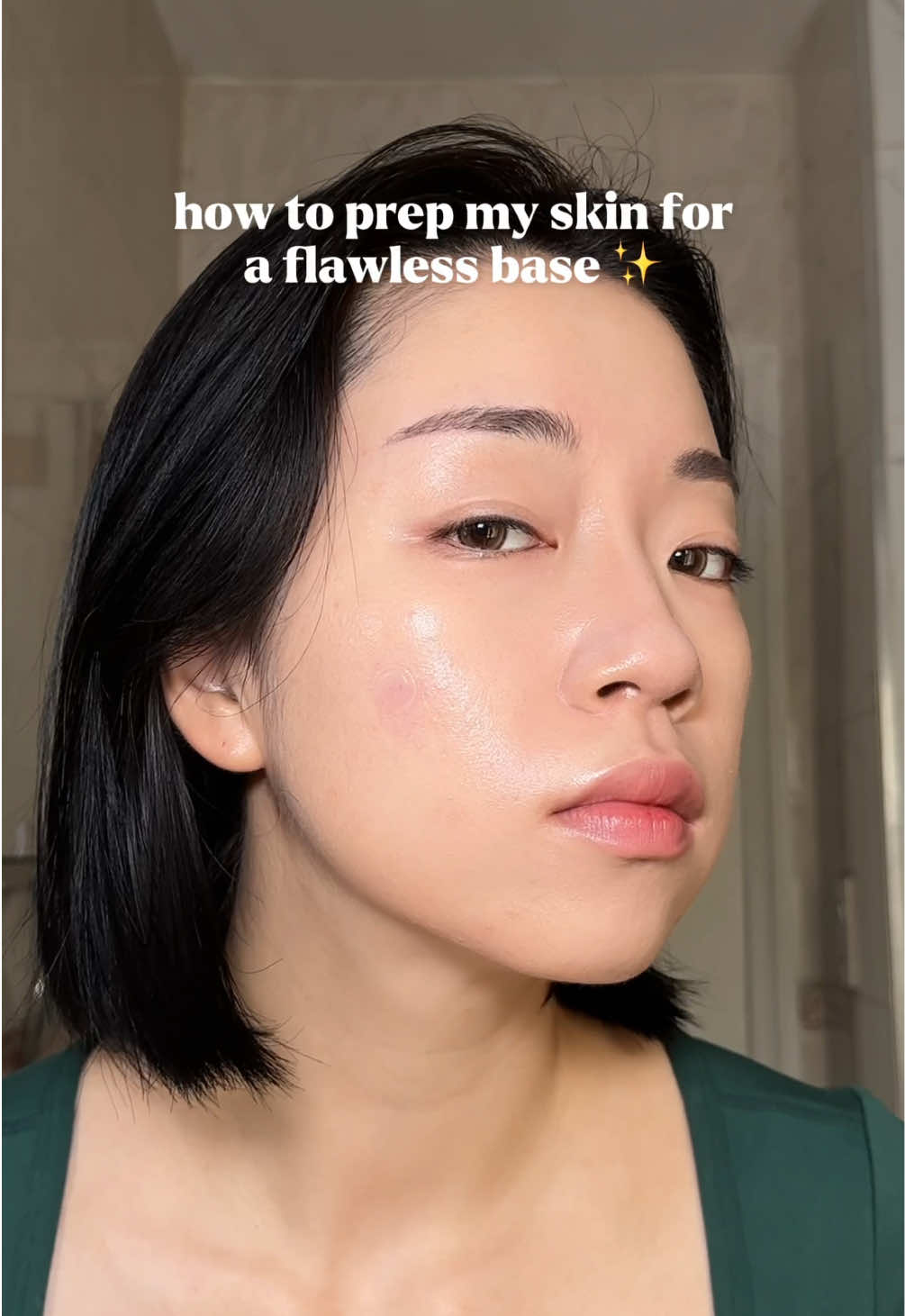 I start with the Micro Fitting Mist as my first step before toner or serum as it gives that initial burst of hydration. Then instead of a traditional cream or moisturizer, I go in with the Essential Mool Cream (just one pump!) to lock everything in and smooth out my skin. Finish with SPF, and your skin is perfectly prepped for makeup that looks glowy, flawless, and breathable all day. @JUNGSAEMMOOL  #jungsaemmool #jsmmoolduo #makeupprep #glassskinbase #kbeautyskincare