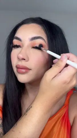 Eyeshadow tutorial using @ColourPop Cosmetics Baby Got Peach palette 🍑 #colourpopme #colourpopco #cppartner #colourpopeyeshadow 
