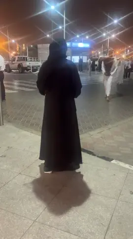الله يحفظ امهاتكم يارب الام نعمه ♥️