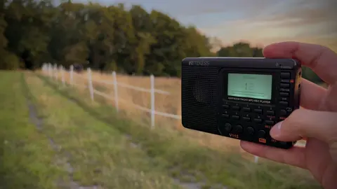 Minshawi’s voice hit different… even the horse pulled up :) May Allah have mercy on him. رحمه الله Hasanat Radio is on the way! 📻 