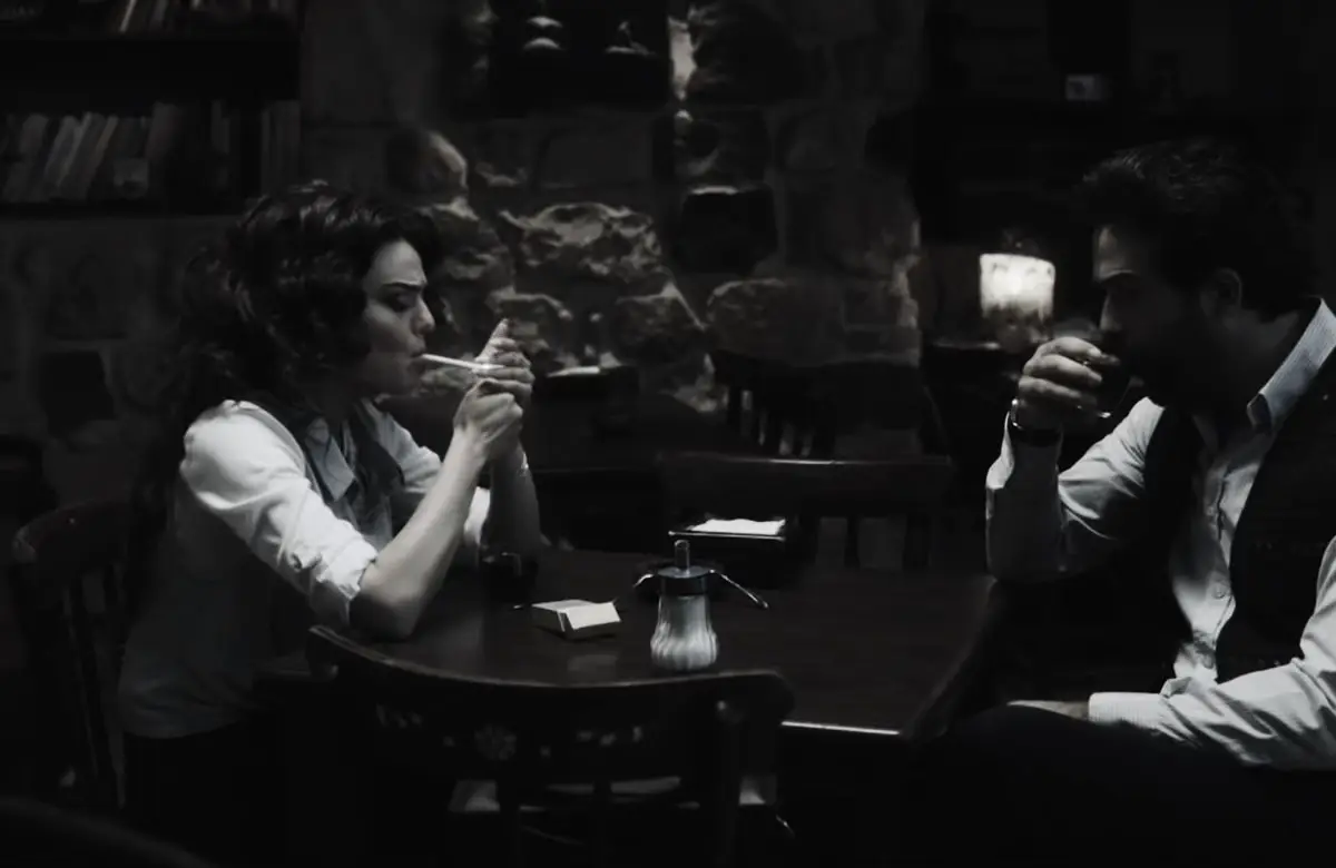 في حدا بتعملّو كاسة شاي؛ بِقلّك : 