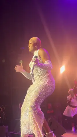 Cindy le coeur mesdames et messieurs 🫱🏽‍🫲🏼 #cindylecoeurkoffiolomide #koffiolomide #congo #concert 