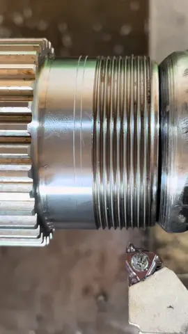 FABRICANDO ROSCA #usinagem #machining #welding #torno #cnc 