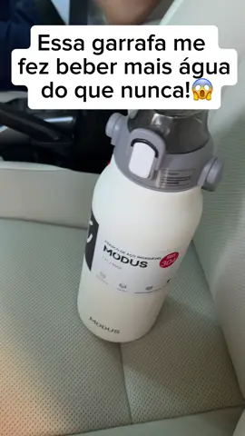Essa garrafa me fez beber mais água do que nunca!