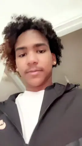 Histoire de poster .😂😂. #pourtoii #fypシ゚ #fyp @𝐄𝐦𝐱𝐚𝐚.𝐞𝐝𝐬👸🏽 