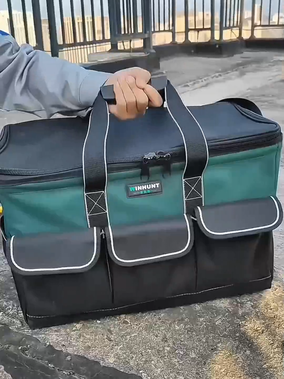 Chega de ferramentas espalhadas! 🛠️ A bolsa de lona Oxford reforçada é impermeável, resistente e feita pra quem encara qualquer trabalho pesado. #Ferramentas #BolsaDeFerramentas #OrganizaçãoPro #UsoProfissional #eletricista 