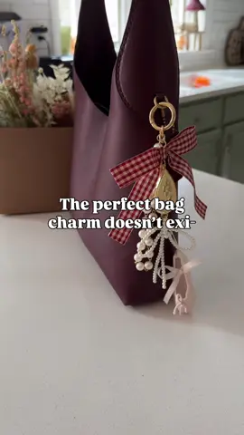 Saw this bag charm today and absolutely had to have. It’s stunning for Fall from anthro! I have the coach Brooklyn bag 28. #bagcharmstyle #anthropologiefinds #fallbag #purseaccessories #falltrends  