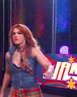 The Triangle of Madness doesn't stop at the bell - but Jamie Hayter was close by to stop the carnage!