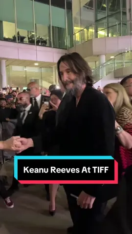 My best friend and I got a unique opportunity @TIFF to see Keanu Reeves walk the red carpet for his upcoming movie “Good Fortune”. We spent the whole day in the city for her birthday and this was definitely one of our main highlights!!! 🤩🤩🤩 #fyp #TIFF #Toronto #keanureeves  #tifftoronto 