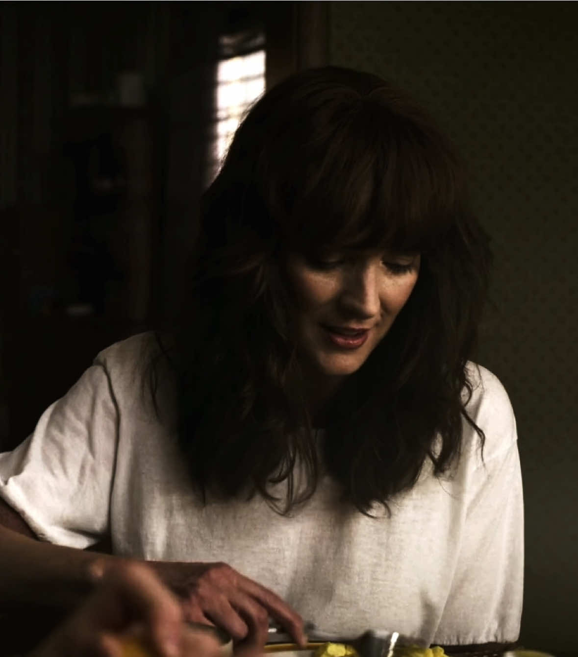 this wasn’t the edit i was gonna originally post but i decided i didnt like it 🫩 #joyceandwill #joycebyers #willbyers #strangerthings #winonaryder  jocye byers edit scp: @vkscenes 