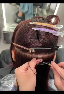 Có ai hay nối 1 mình 1 đầu không ạ?#NhàTạoMẫuTóc #dochoinganhtoc #dungculamtoc #noitoc #noitoclongvu 