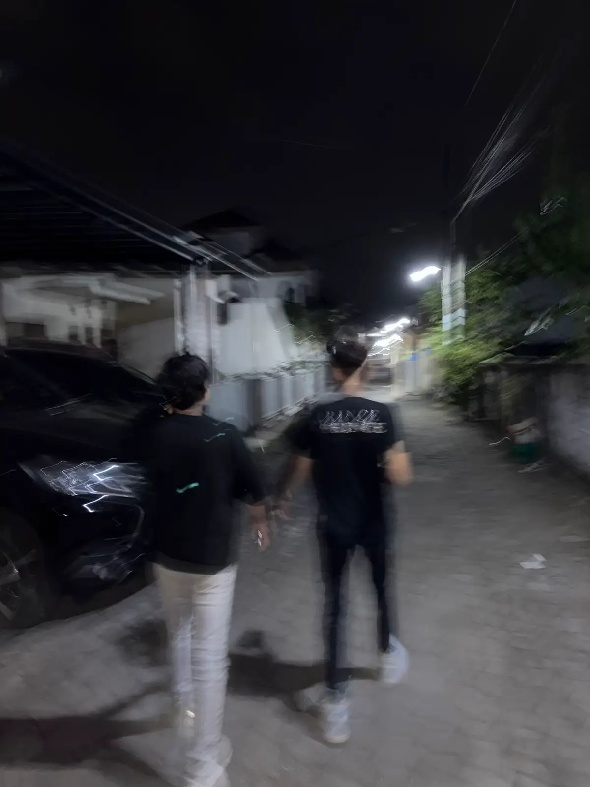 -3 cewe sahabatan