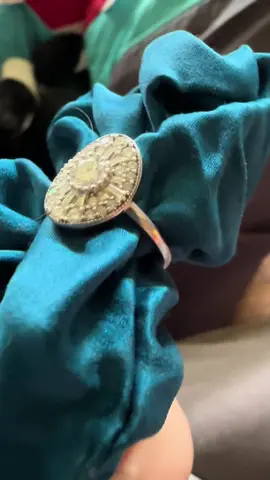 #ring #engagementring #moissanite #sterlingsilver #tiktokshopcreatorpicks 