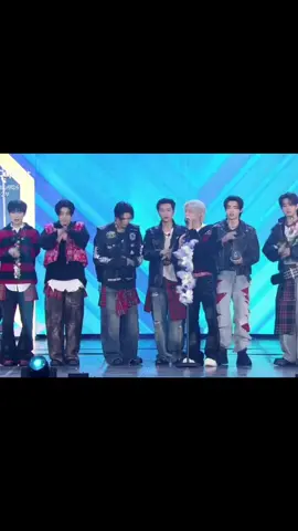 អួយតុងនិយាយជប៉ុនបងៗឡើងពិរោះ😱 #jake #niki #jay #enhypen #fyp