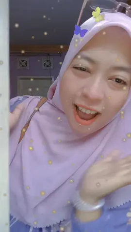 lupakan smua kenangan masa lalu yg penuh dgn konflik & masalah smpai ada kata perceraian 🥺 manusia hanya punya rencana Allah yg menentukan, bnyk ocehan dari sana sini hanya bs diam krna untuk apa jelasin yg tau smua diri kita sendiri,dan percuma mau dijelasin pun blm tentu percaya jd buang² waktu & energi 😬 thank to Allah,saudara,temen² & org² baik yg udh mendo'akan☺️ support yg luar biasa sampai sy ada dititik skrg 🥹 mas Nozz💞