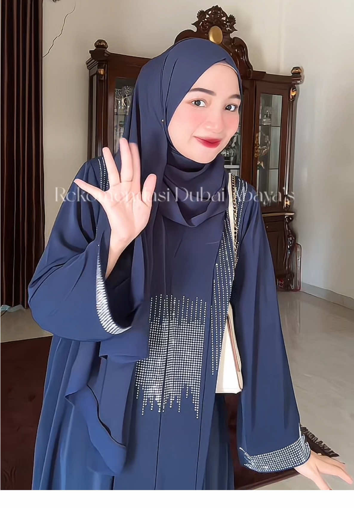 Cakep bgttt wii MasyaAllah😍  #abaya #abayastyle #abayadubai 