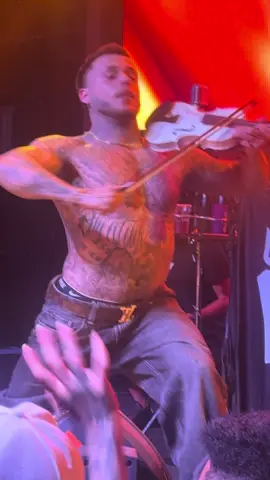 Sem palavras pro show do Mc Pedrinho, tenho que deixar registrado aqui no tik tok. #mcpedrinho 