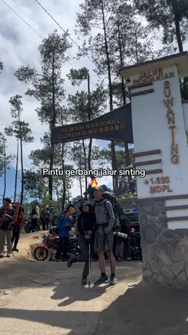 Jadi kapan kalian mau lewat jalur ini ? #fyp #viral #foryoupage #merbabuviasuwanting #gunungmerbabuviasuwanting 