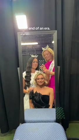 The sweetest goodbye but thankful for @Delaney Walker & @Katelyn Woods ! 💋💋💋 my girls for life #pageants #missamerica 