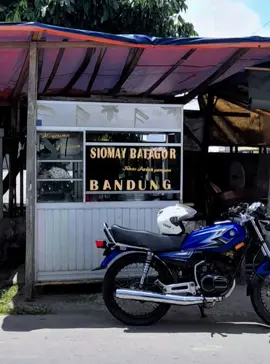 minggu mu nyerang neng endi bolo #rxking135cc #rxkingindonesia #kingkongmagelang @siomay batagor salaman 