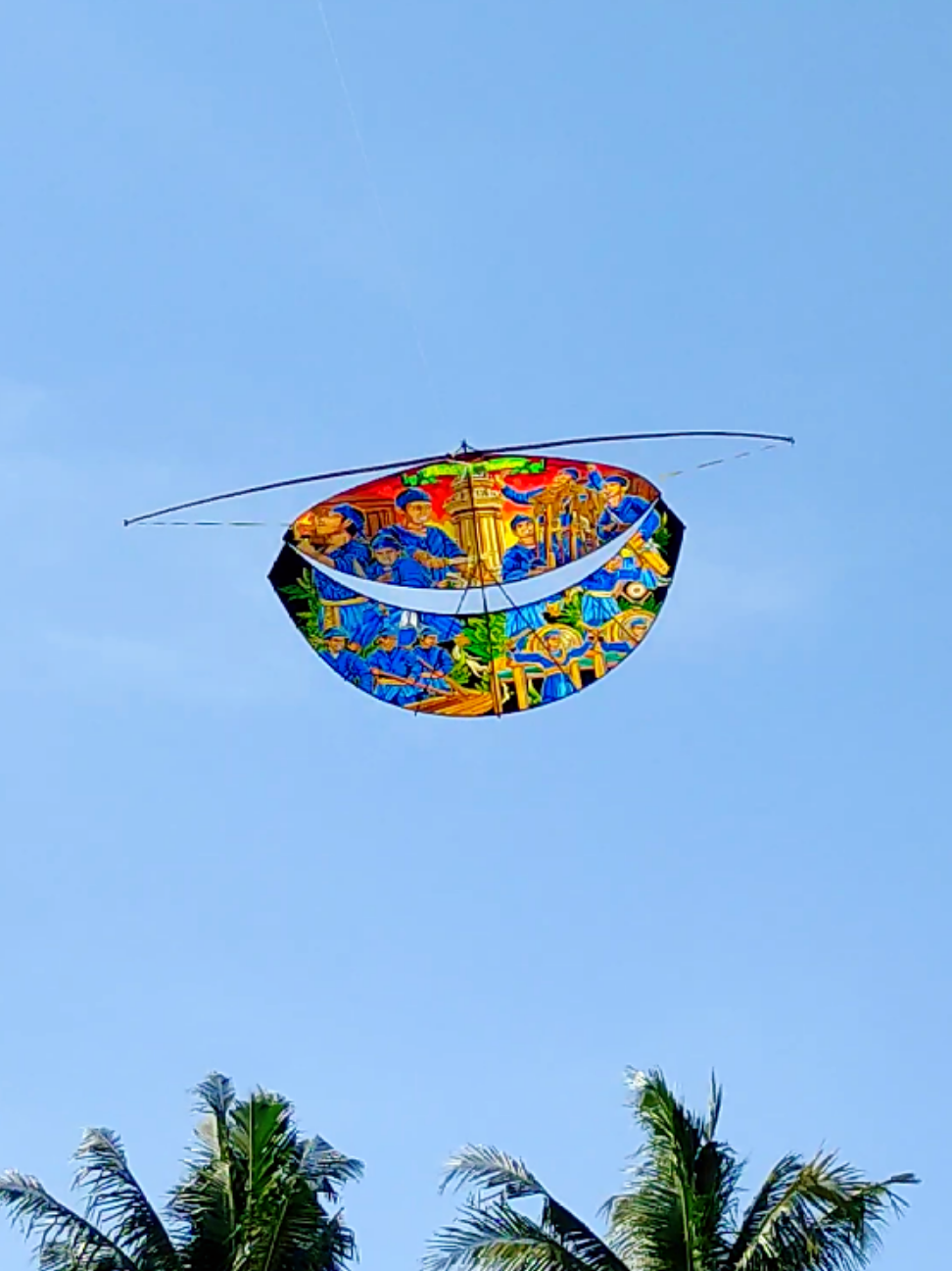 layangan pegon motif karakter berhasil terbang di paremono kite festival 🙂 #festivallayanglayang #pegontulungagung #purworejo24jam #layangangapangan #magelang24jam @pesona langit purworejo @MASTERREMM @ngizudinathar @Mustafa Umar @tatto @Kenthiii25 
