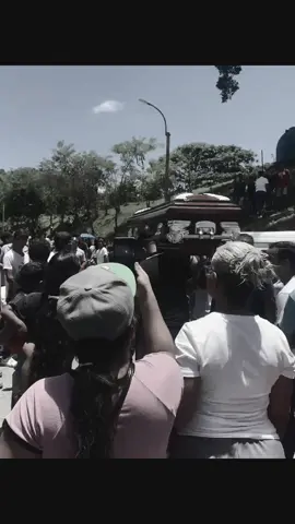 Todavía no creo que hayas partido como me duele saber que ya no estarás más conmigo 😭 todos los recuerdos que vivimos juntos no se salen de mi mente 😭💔, siempre te tendre presente en mi, mi rey te amare para toda la vida, fuistes el amor de mi vida, ahora eres el amor de toda mi alma, vuela muy alto mi angelito precioso 😭🕊️ #amordemivida #miangeldelcielo #🕊️💔 