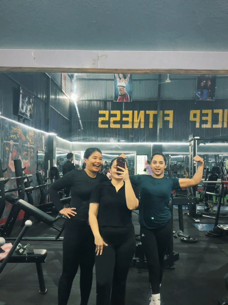@nisha 🦚🌻 @sam @TUSKS& TRICEP FITNESS 