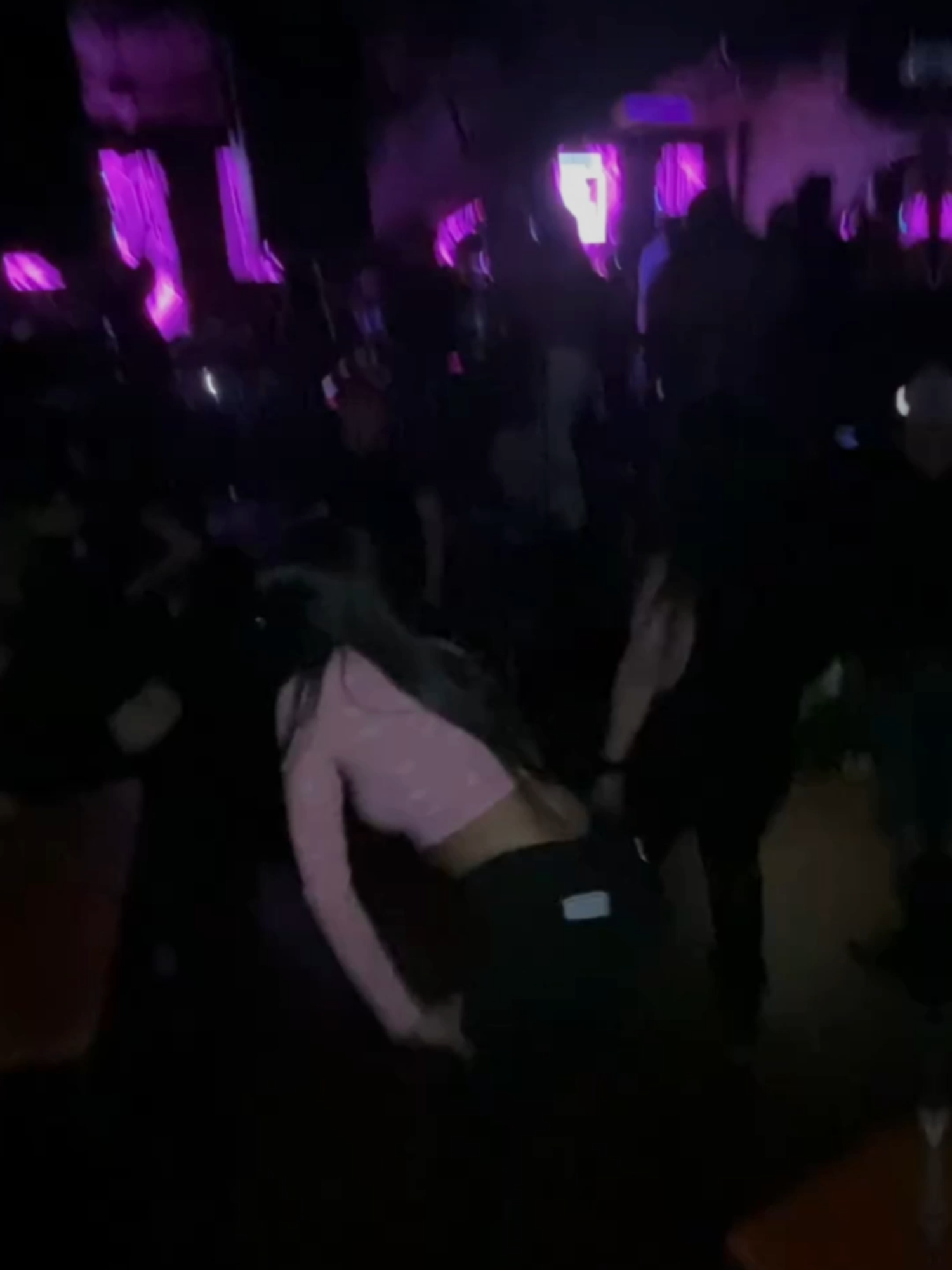 La Nota Encendía 🔥   #LaNotaEncendia #Perreo2025 #Dembow #ReggaetonTikTok #PerreoIntenso #Bellakos #PartyVibes #LatinHits #tiktokmusic #ViralSound #FiestaEncendía #TikTokLatino #PerreoChallenge