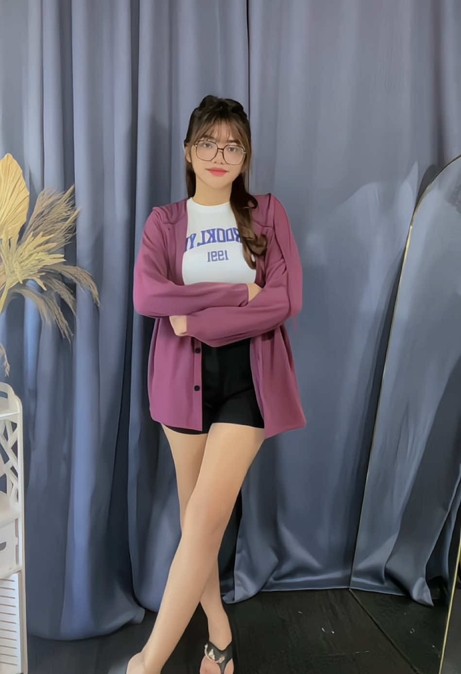 Otw koleksi semua warna sih ini guyss ❤️‍🔥🤏🏻 #outfit #foryoupage #ootdchek #rekomendasioufit #promoseruweekend 