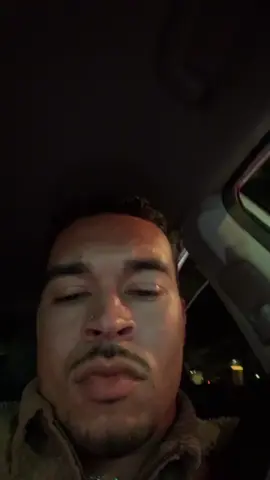 How bro know the lyrics??? Im cryinnnn