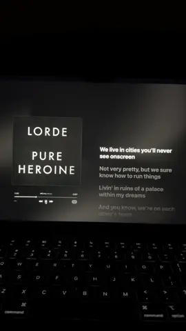 Sorry for the shaking 💔🙏🏼#team #lorde #music #lyrics 