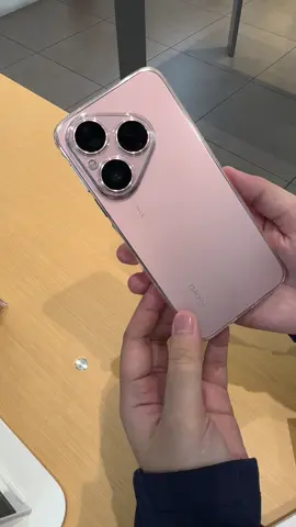 Huawei Pura 80 unboxing 🫶🏻 #huawei #urbanrepublic 