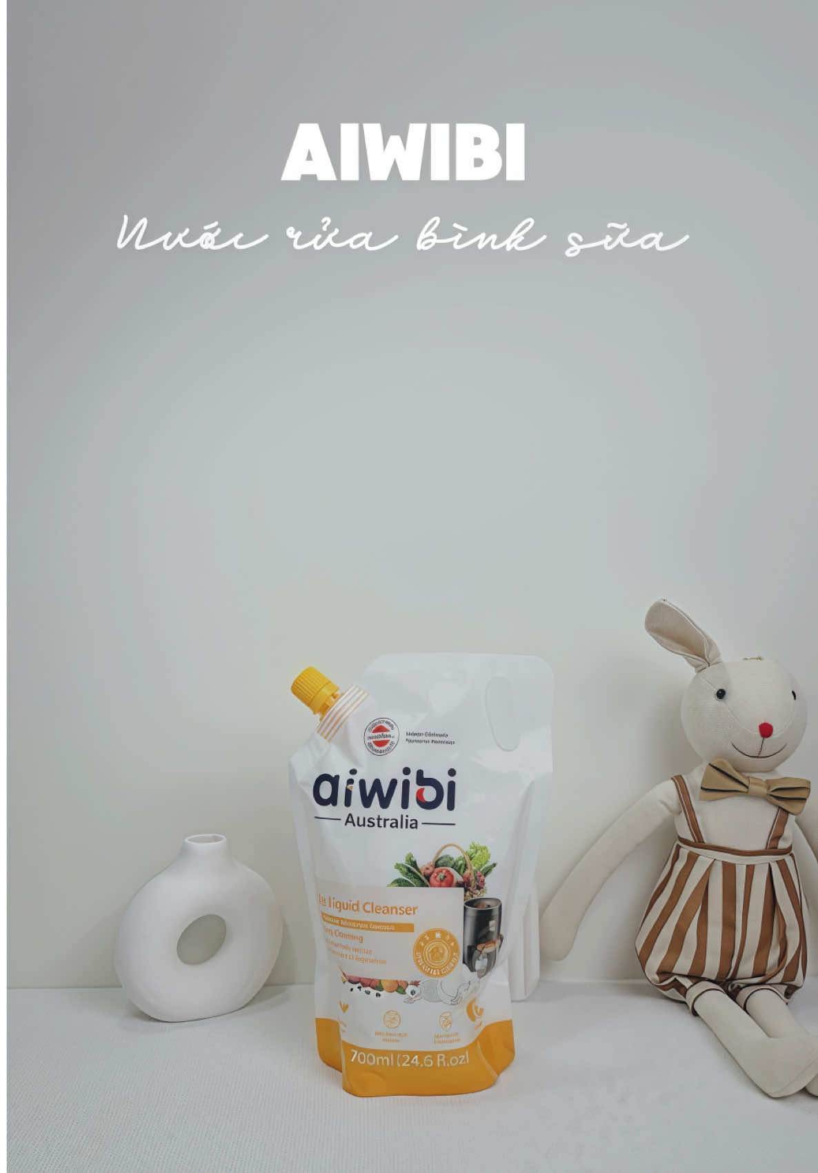 Bình sữa con sạch bong, mẹ cũng yên tâm hơn 💕 Ai dùng nước rửa bình Aiwibi hương cam rồi cho mình xin review thêm nha 🍊👶 #aiwibi #nuocruabinhsua #nuocruabinhsuaaiwibi #mevabe #chamconkhoahoc 