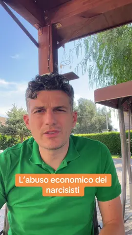 I narcisisti e le narcisiste puntano al tuo denaro per toglierti ogni libertà #narcisista #narcisismo #relazionitossiche #avvocatoarmandocorsini #divorzio 