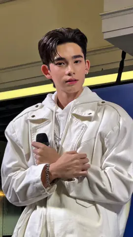 ฟ้องใหญ่เลยว่าป๋มไม่สบายยย 😷 #justin_jamy #aiprojectth 