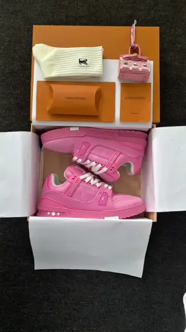 Pink Shoes 🌸#menfashion #fashiontiktok #styleinspo #sneakertok #fashion 
