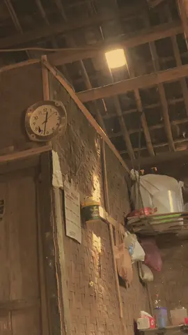 Suasana seperti inilah yang paling dirindukan 🥹 - - #suasanasiangjamandulu #suasanasoreharididesa #suasanajamandulu #wisatamasakecil #wisatamasalalu #rinduibu #vibessoredidesa #vibes80an #suasana80an  #suasanasorejamandulu #vibesnostalgia 