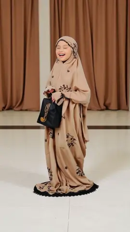 #mukena #mukenaanak #mukenaviral #bajuanak #fouryoupage 