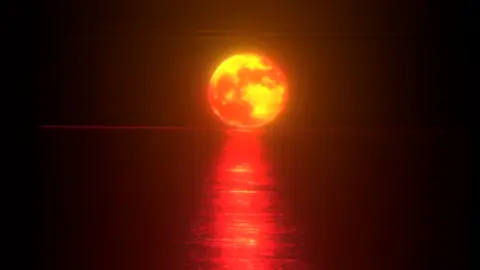 Sunday September 7th is the Lunar eclipse also called the blood moon. Will be seen in Europe, Asia, and parts of America. #quran #allah❤️ #الإسلام #muslim #fyp 